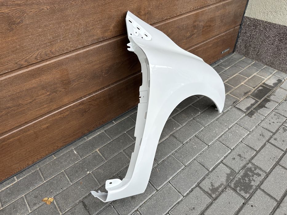 Renault Clio IV błotnik przedni Prawy Lewy DV369