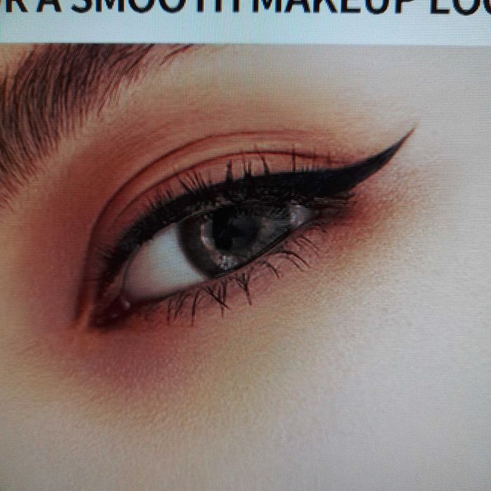 Eyeliner-stempel do robienia kresek/czarny