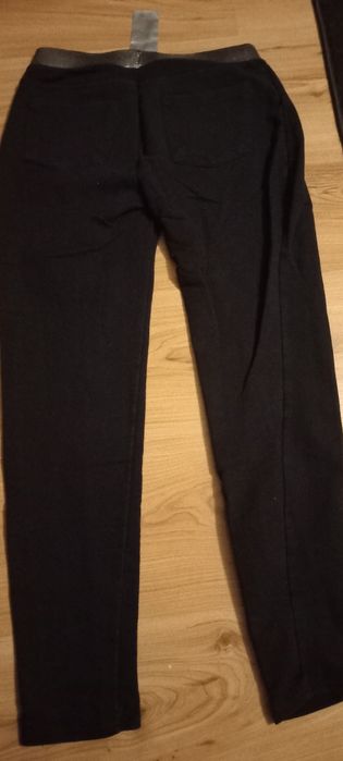 Spodnie- leginsy r. 164/170