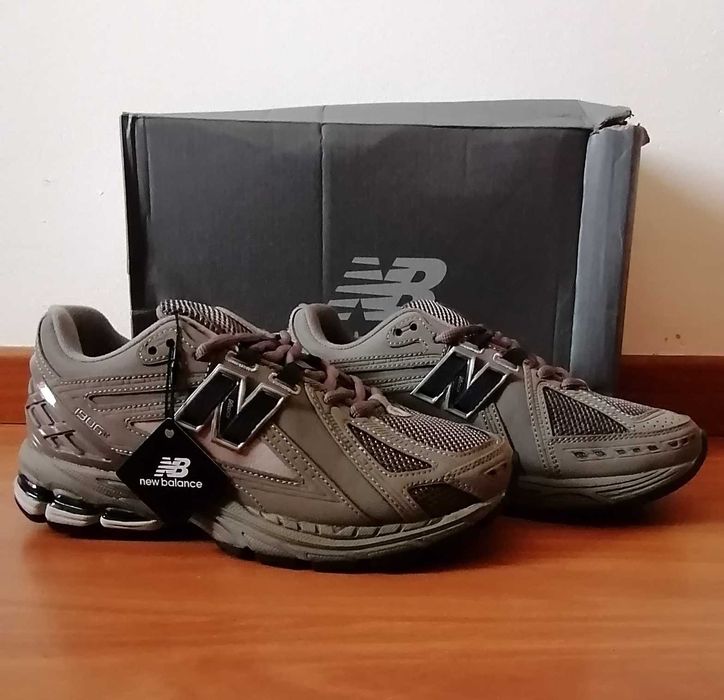 Tenis New Balance 1906