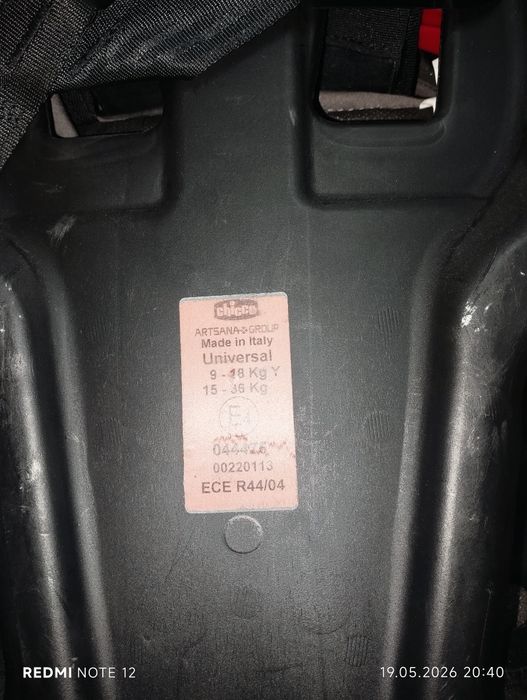 Vendo cadeira auto para criança Chicco (Artsana Group, Made in Italy).