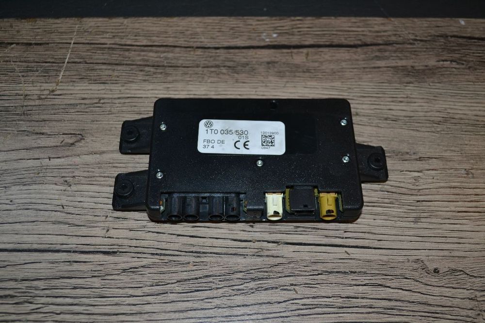 VW AUDI SEAT SKODA WZMACNIACZ ANTENOWY 1T0035530