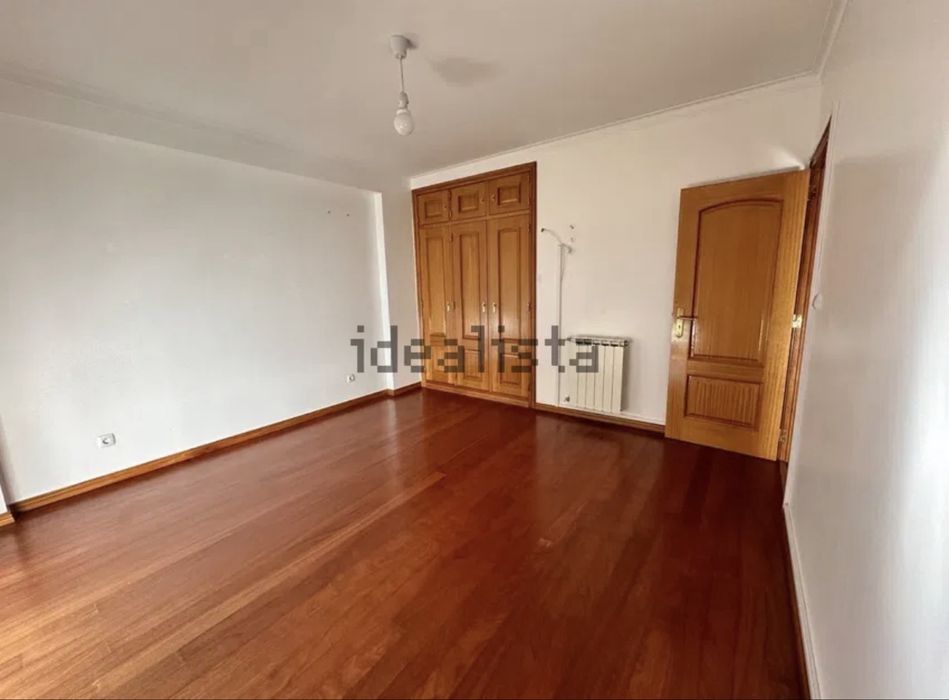 Prior Velho- T3-parqueamento e arrecadacao, cozinha equipada, suite