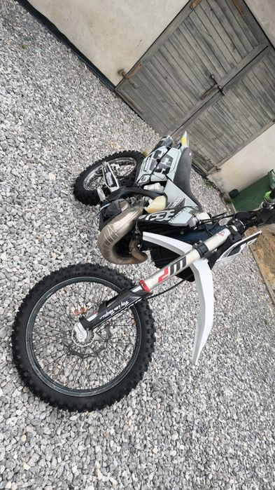 Husqvarna TX 300i