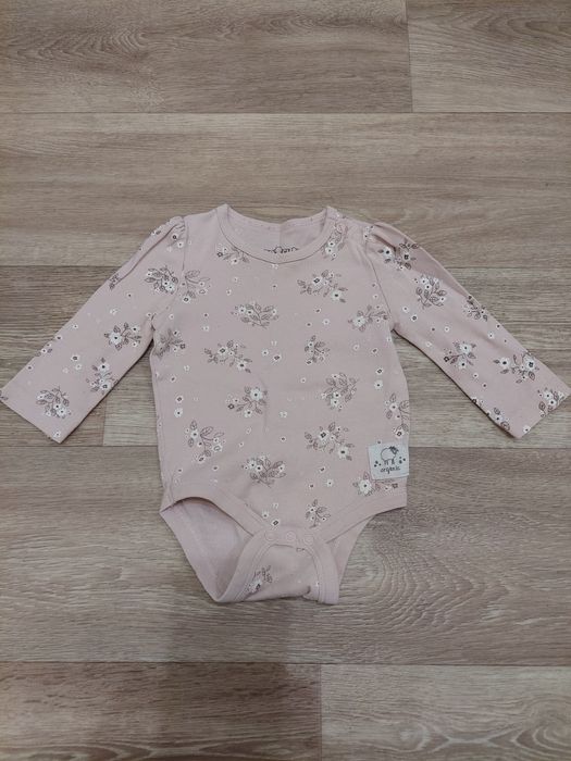 Набір речей на дівчинку 3-6 міс. ( див. фото)