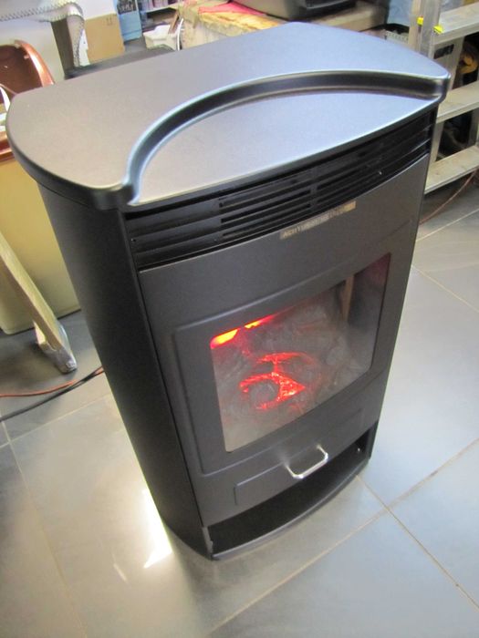Kominek elektryczny 950/1900W termostat tyg. programator Klarstein