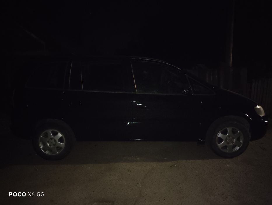 продам машину Opel Zafira
