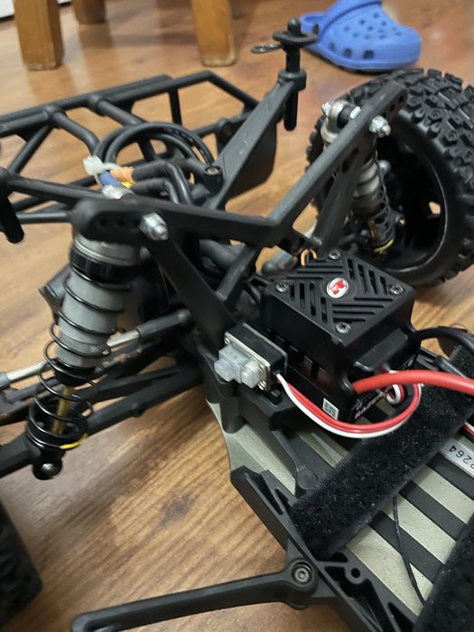 Carro CR Eletrico -Shorts course Team Losi