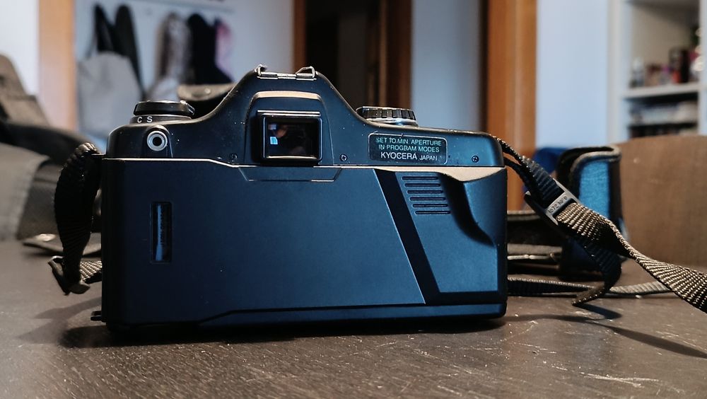 Yashica 108 Multi Program + Lente Yashica 35-70mm – Analógica 35mm