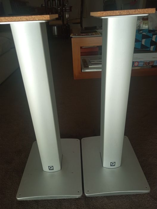 Par de suportes colunas Q-Acoustics, B&W, Kef...