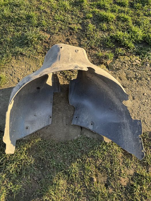 Підкрильник для Audi 80 B4