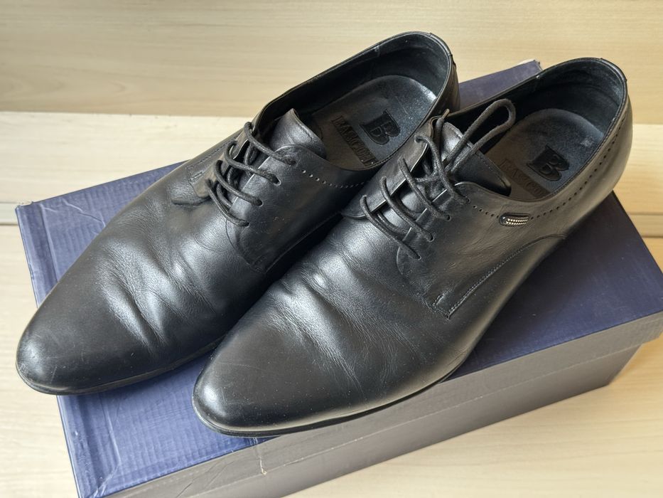 Туфлі. Черевики. Respect