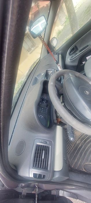 vendo renault clio 1.5 dci