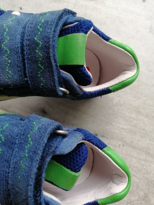 Кросівки дитячі  22р