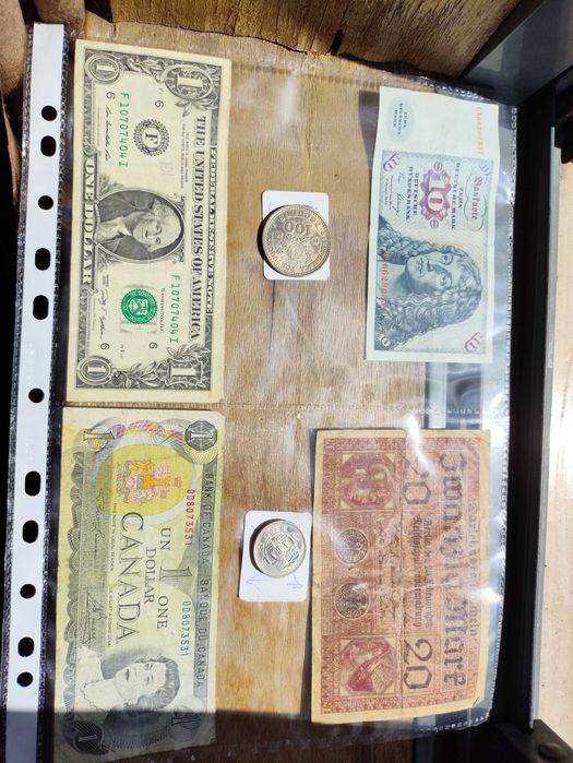 Coleção moedas e notas