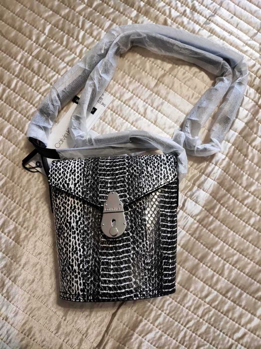Фирменная мини сумка Calvin Klein оригинал сумочка