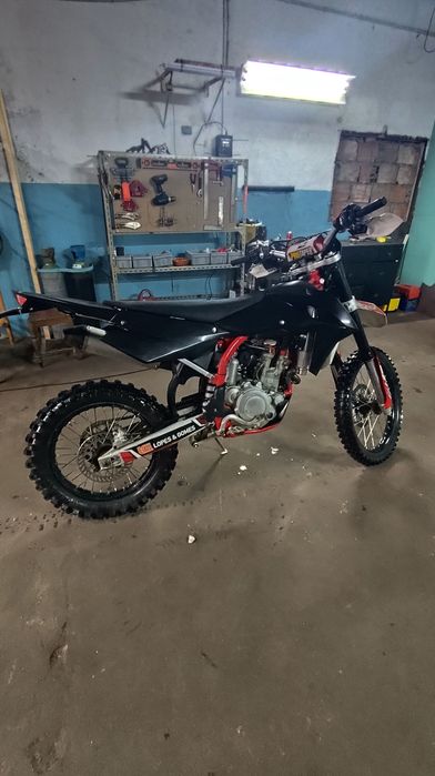 Husqvarna 300r legalizada e com documentos em dia.