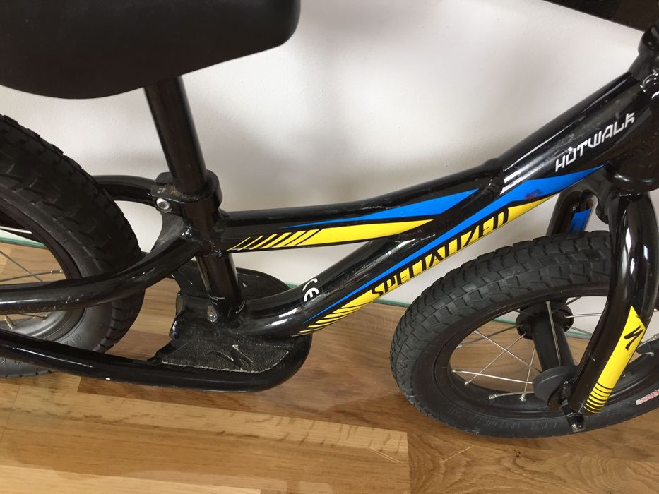 Rowerek biegowy dla dziecka dzieciecy chlopiec Specialized Hotwalk
