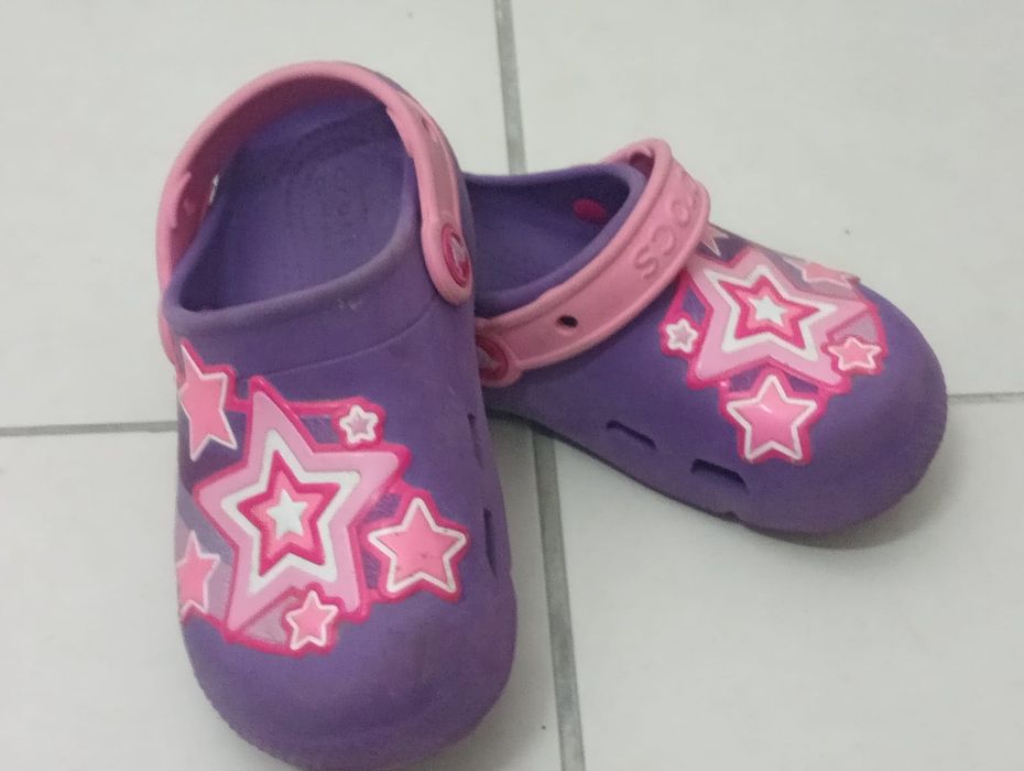 Crocs menina da crocs