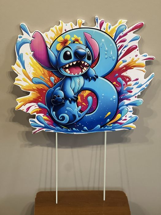 Декор для свят цифра 8