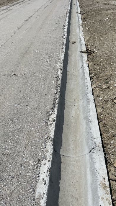 Serviço  trabalho giratoria terraplanagem escavaçoes