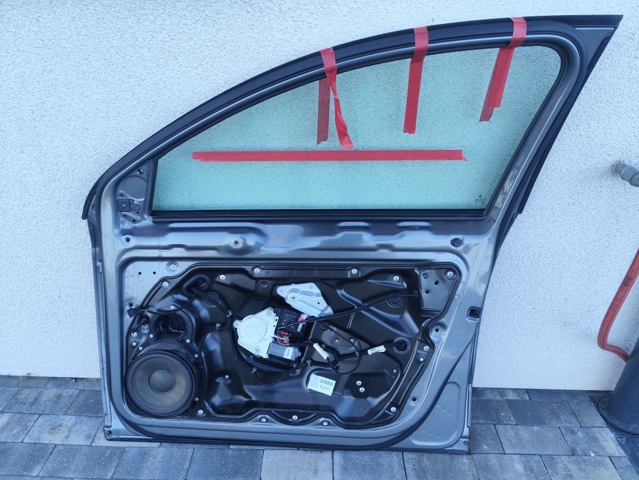 Drzwi prawe przednie passat b6 la7t