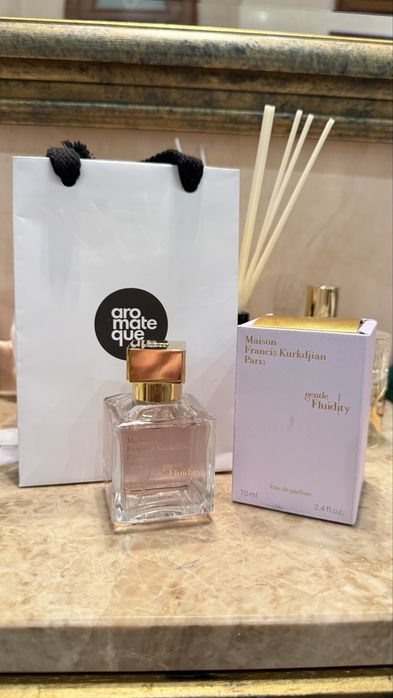 gentle fluidity gold Maison Francis Kurkdjian парфуми духи