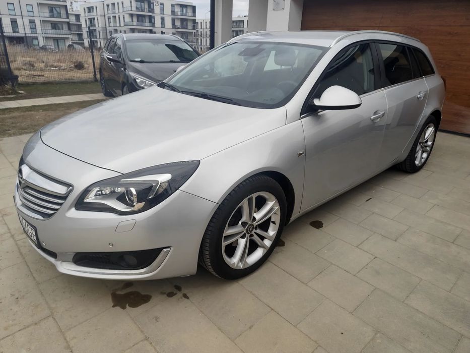 Opel Insignia PL salon, ksenon skrętny, silnik A20DTH, AndroidAuto, czujniki x2