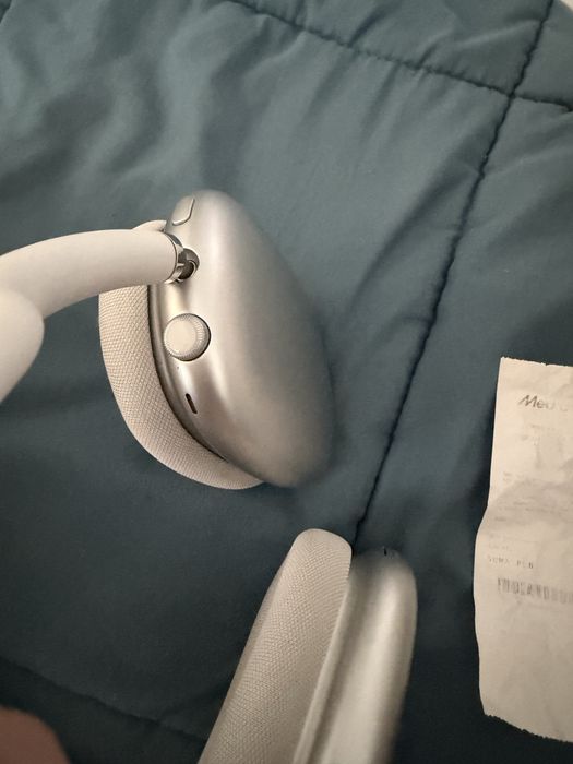 Air Pods Max SIlver
