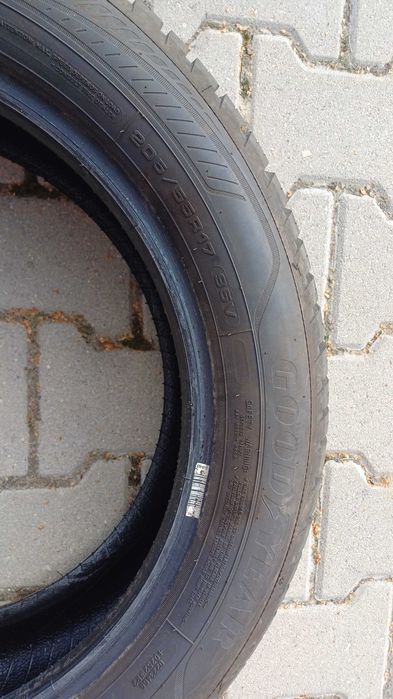 Goodyear vector 4Seasons Gen-3 205/55R17 95V