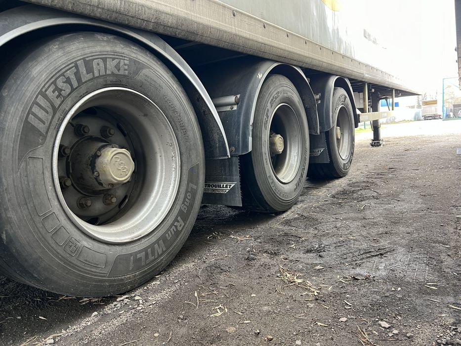 Напівпричіп Trouillet MEGA