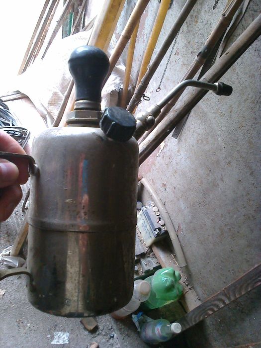 ЛАМПА исправна все працює все в комплекті комплекті.РАРІТЕТ.