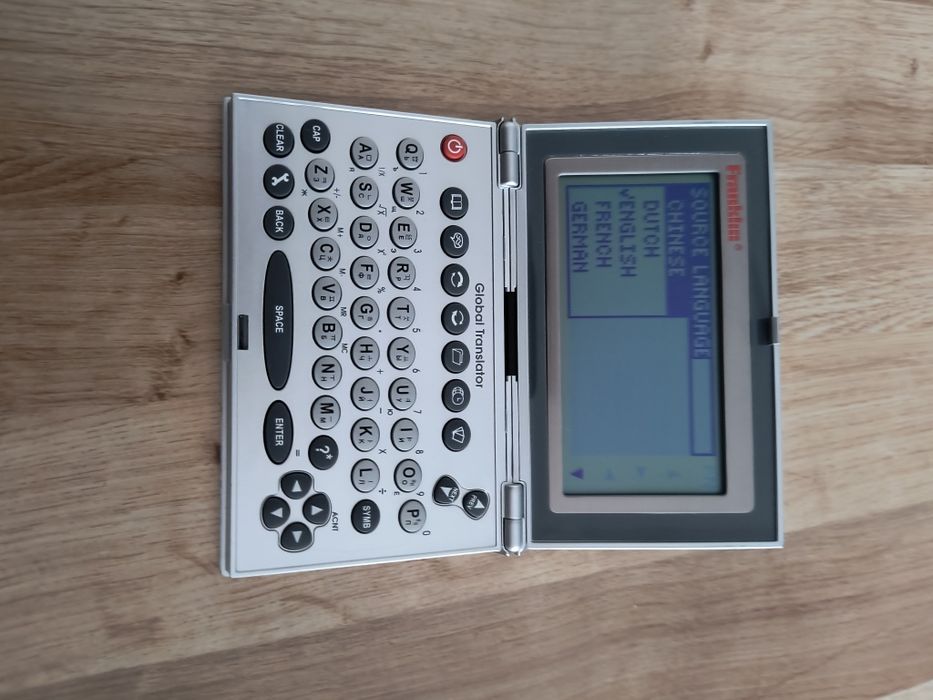 Globalny tłumacz, translator Franklin TGA-470