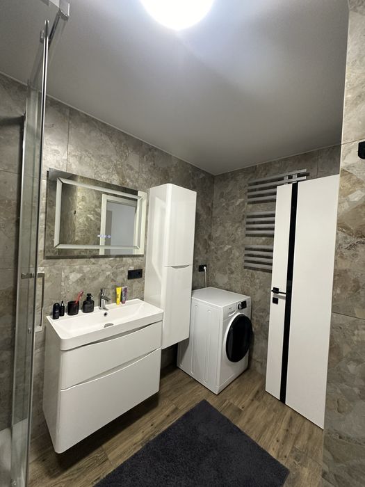 **ЦЕНТР! ЦУМ! Сучасна 2-Кімн. по вул. Пятницька, Цегл. Буд.