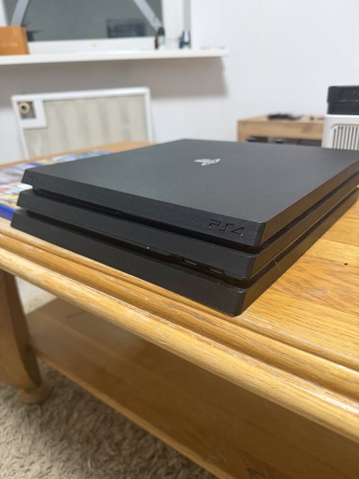 PlayStation 4 pro + игры