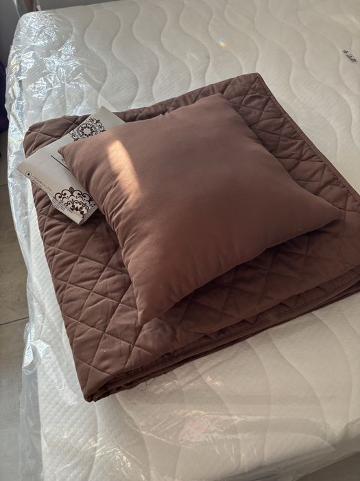 Narzuta  na łóżko 220x240 cm