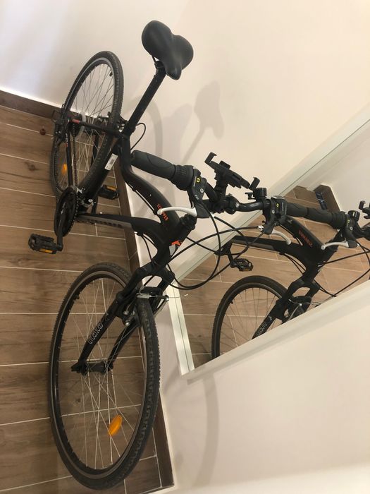 Bicicleta semi nova c/amortecedor, marcha e banco confortavel!