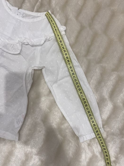 Біла блуза для дівчинки 98