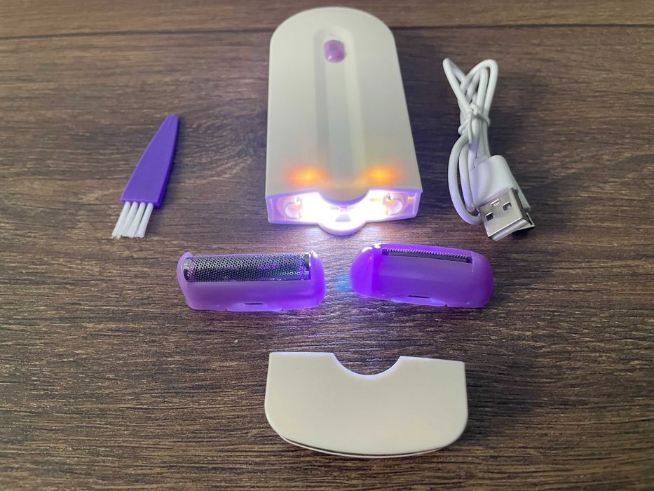 Golarka osobista akumulatorowa z oświetleniem