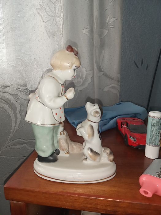 Девочка с собачкой