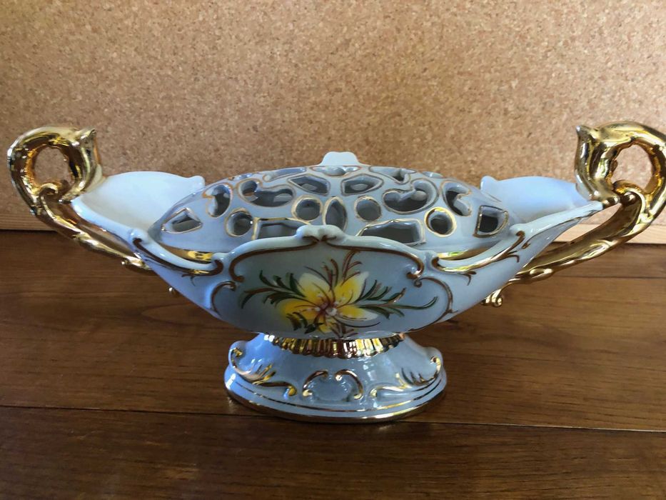 Floreira lindíssima da fabrica Raul da Bernarda de Alcobaça