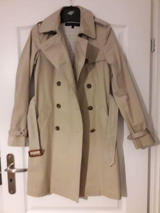 Płaszcz fcuk roz.34