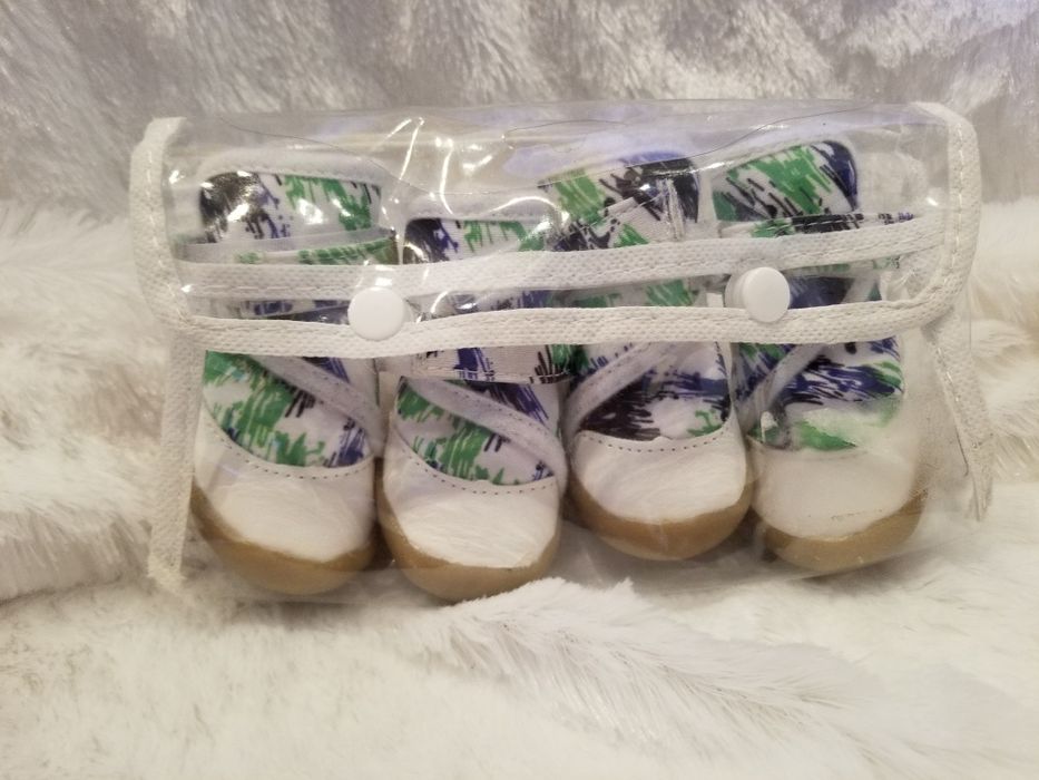 Взуття для собак