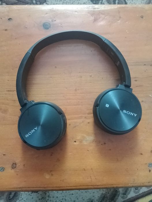 Навушники SONY MDR-ZX330BT