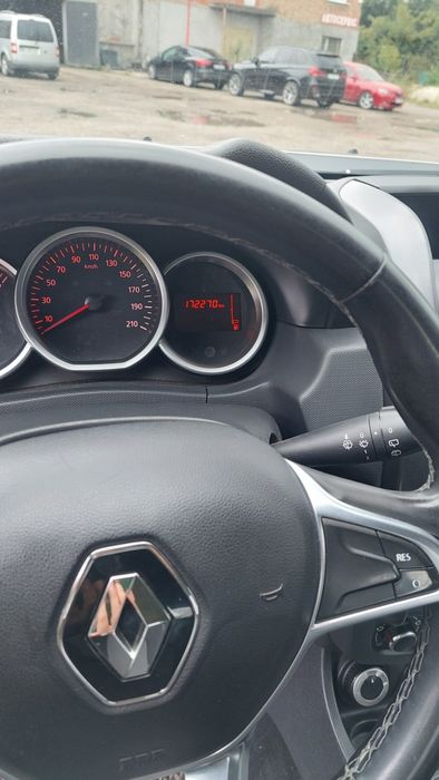 Рено дастер 2017р