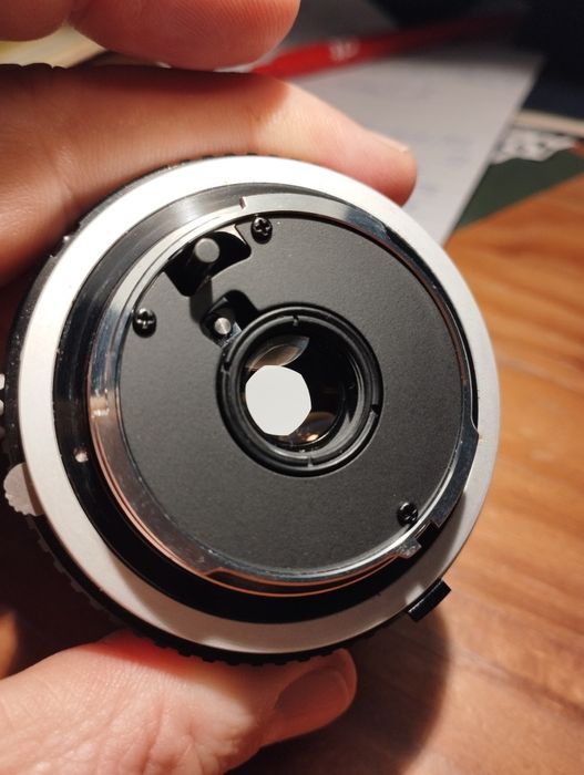 Objectiva Minolta MC Rokkor 28mm F3.5