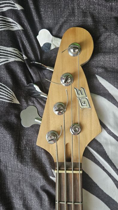 Gitara Basowa Jazz (po lutniku)
