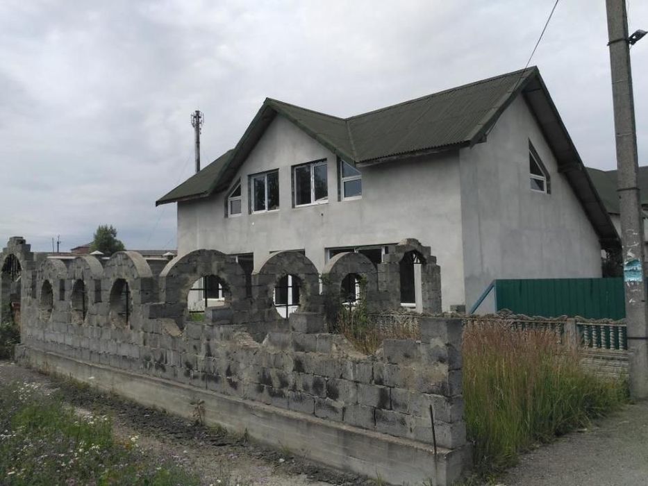 Продається 2 будики  675 кв.м