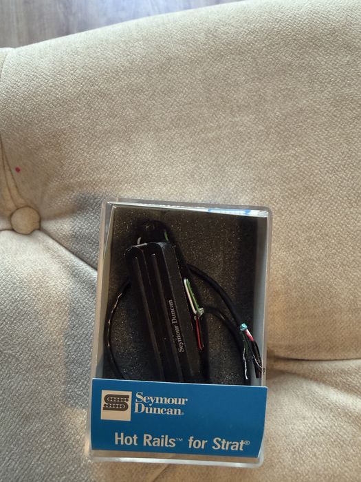 Seymour duncan Hot Rails pickups
