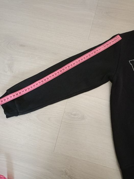 Світшот на флісі 134. Стан ідеальний.